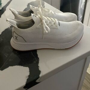 Flux Adapt Runner size 9.5 color White. Worn once